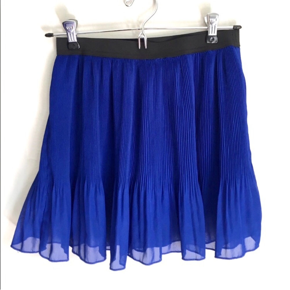 Nordstrom blue pleated skirt